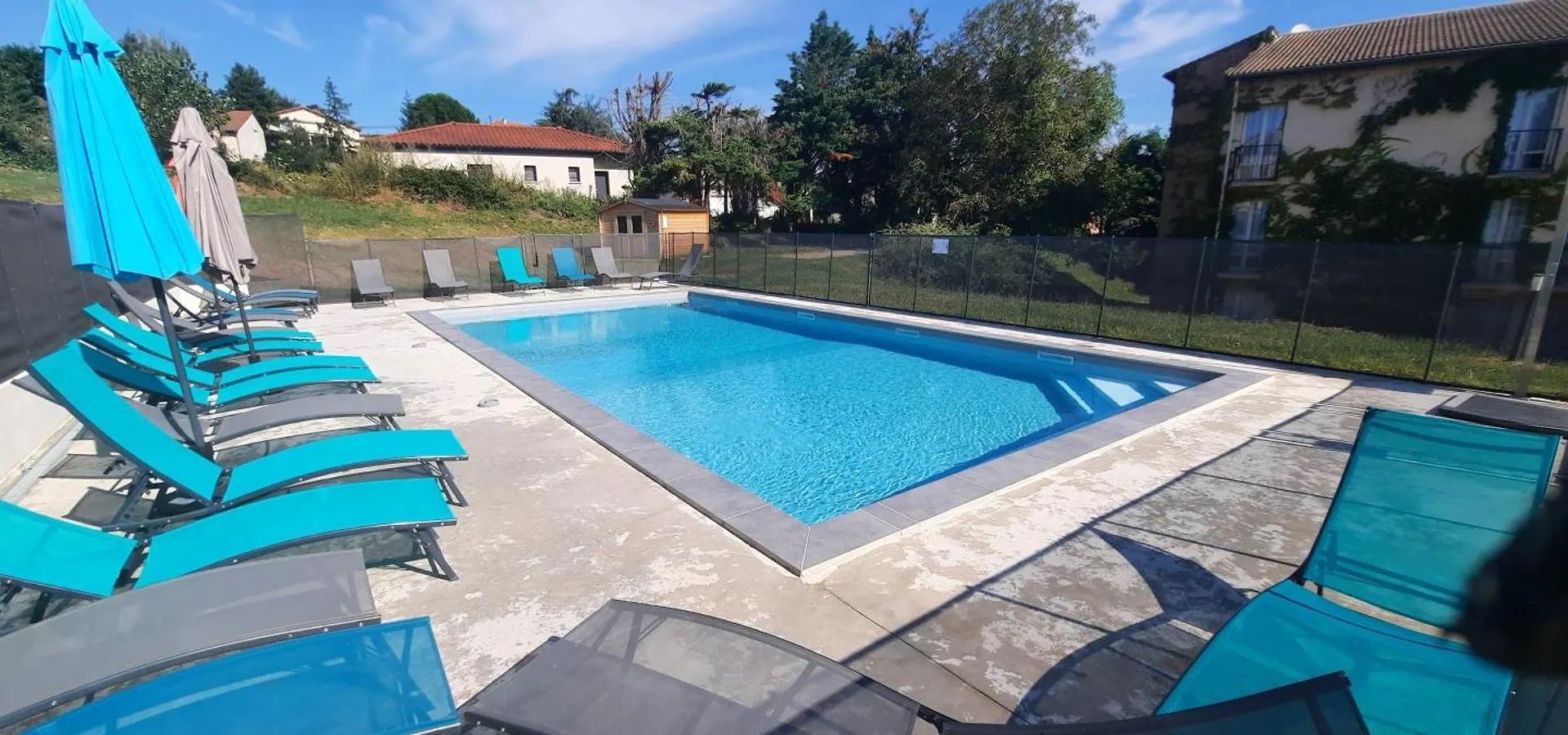 ***  The Originals City, Hotel La Siesta, Annonay Est Davezieux France